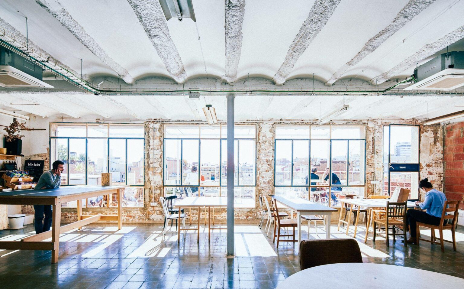 Top Coworking Spaces in the UAE Deskimo